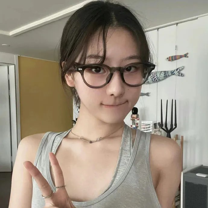 床的另一边